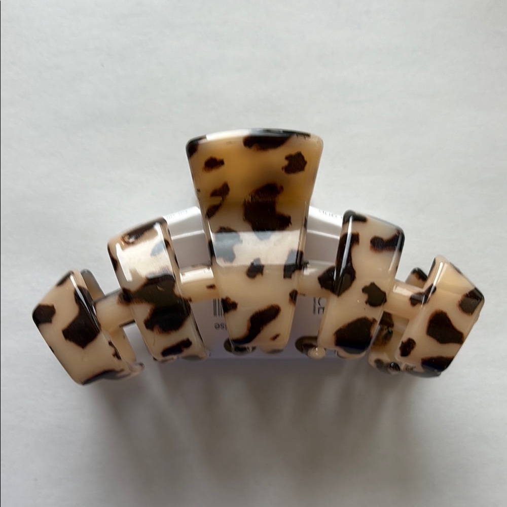 Teleties Leopard Print Hair Clip - Picture 3 of 4